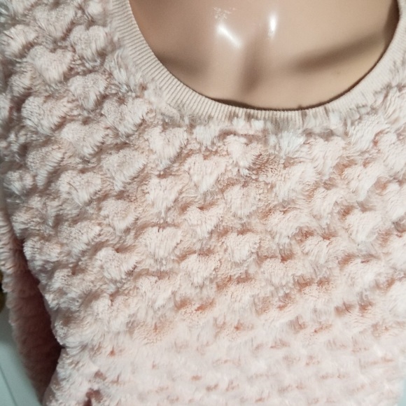 Xhilaration Peach Fuzzy Sweater - Picture 4 of 5